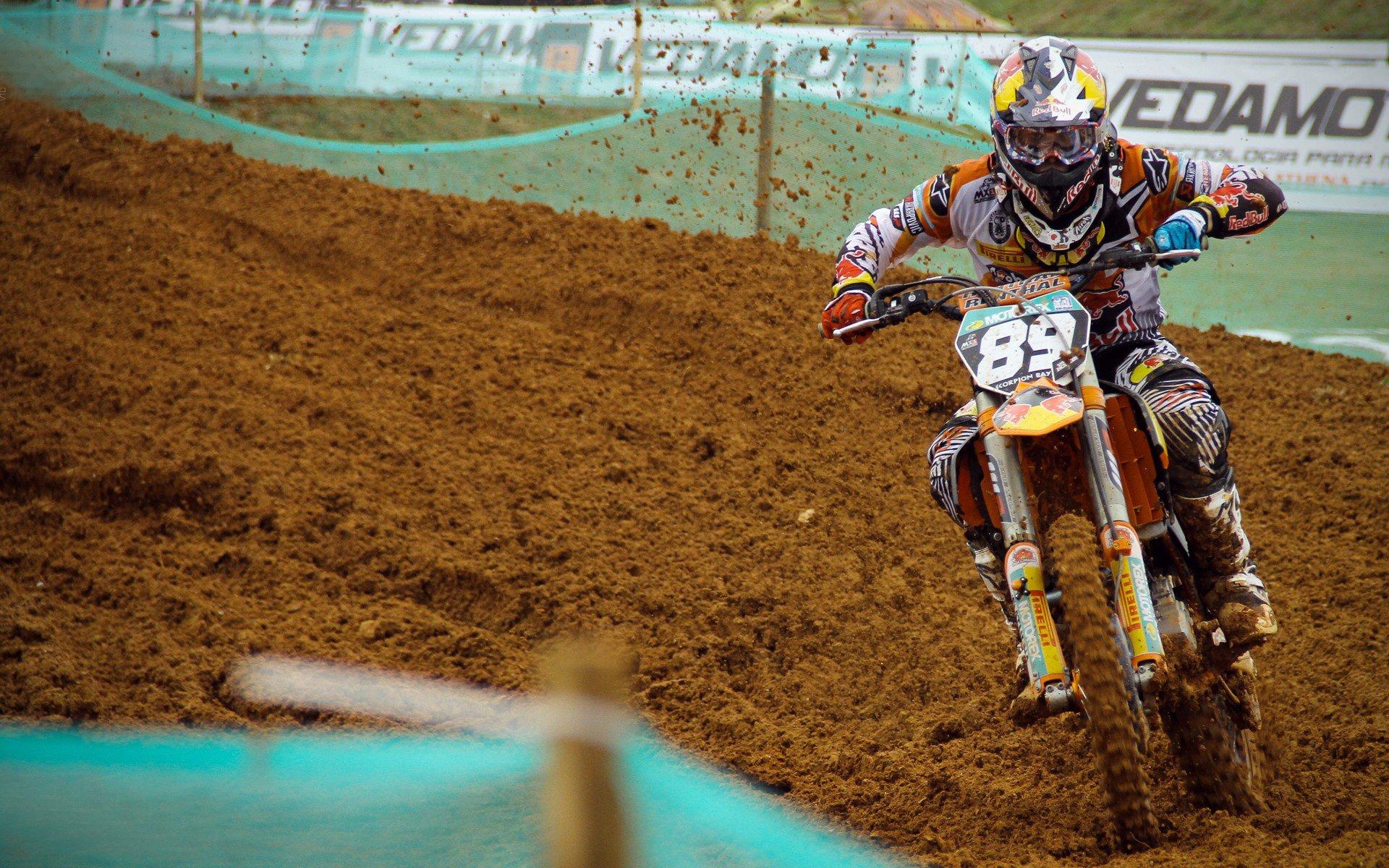 鲁索双响炮导演逆转好戏 阿森纳女足欧冠力擒皇马占先机