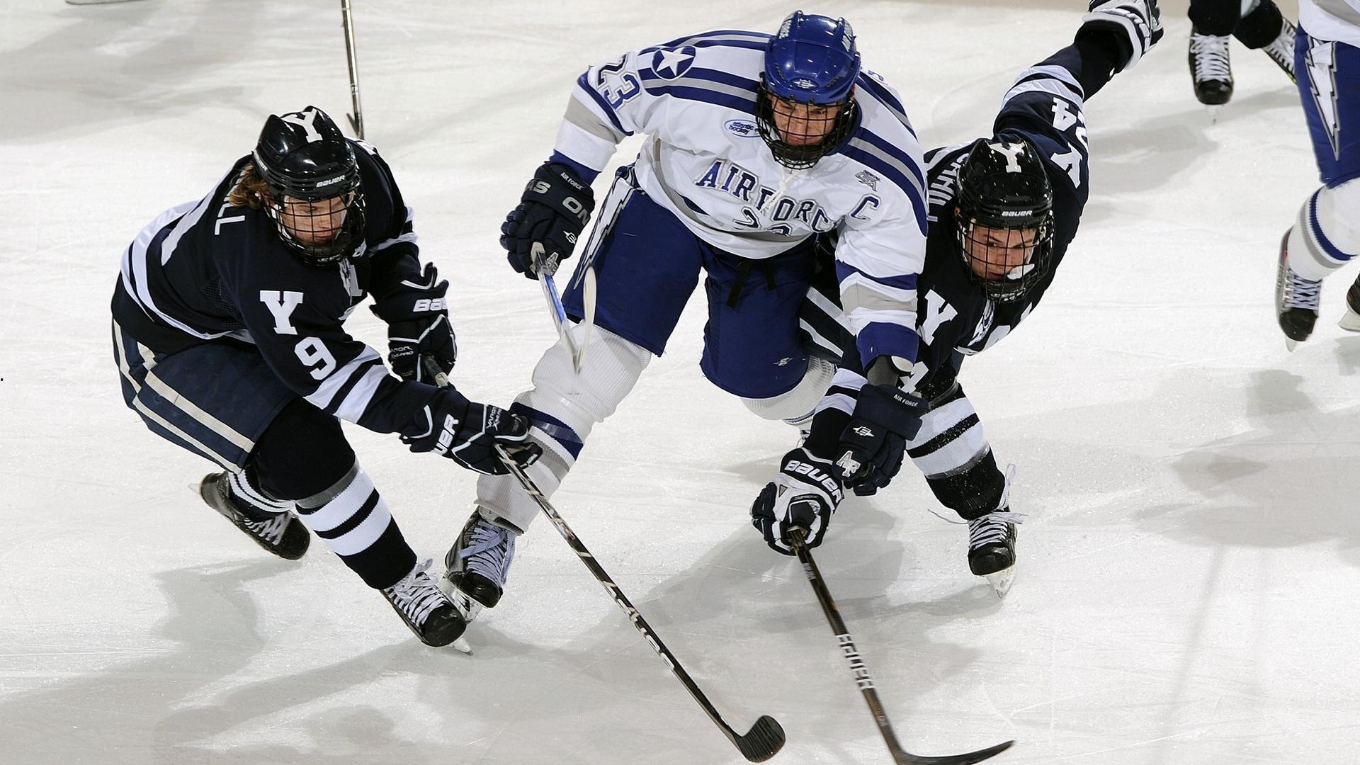 卡拉格炮轰英超手榴弹战术泛滥，现代足球的倒退还是智慧？